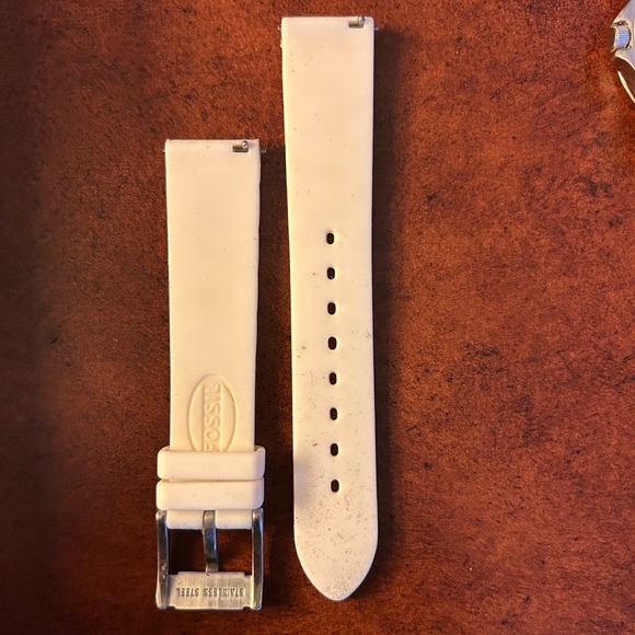 Fossil women’s watch and bands - Picture 3 of 4